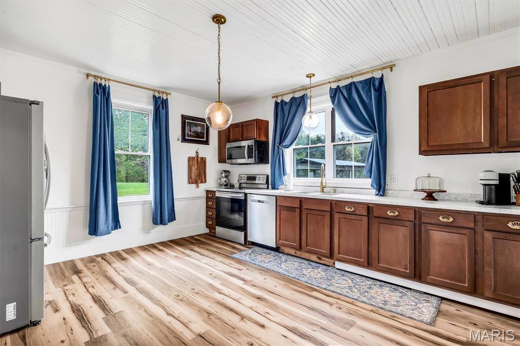 3986 Highway E, New Haven, MO 63068