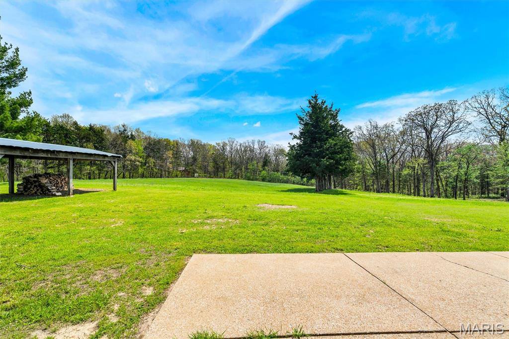 3986 Highway E, New Haven, MO 63068