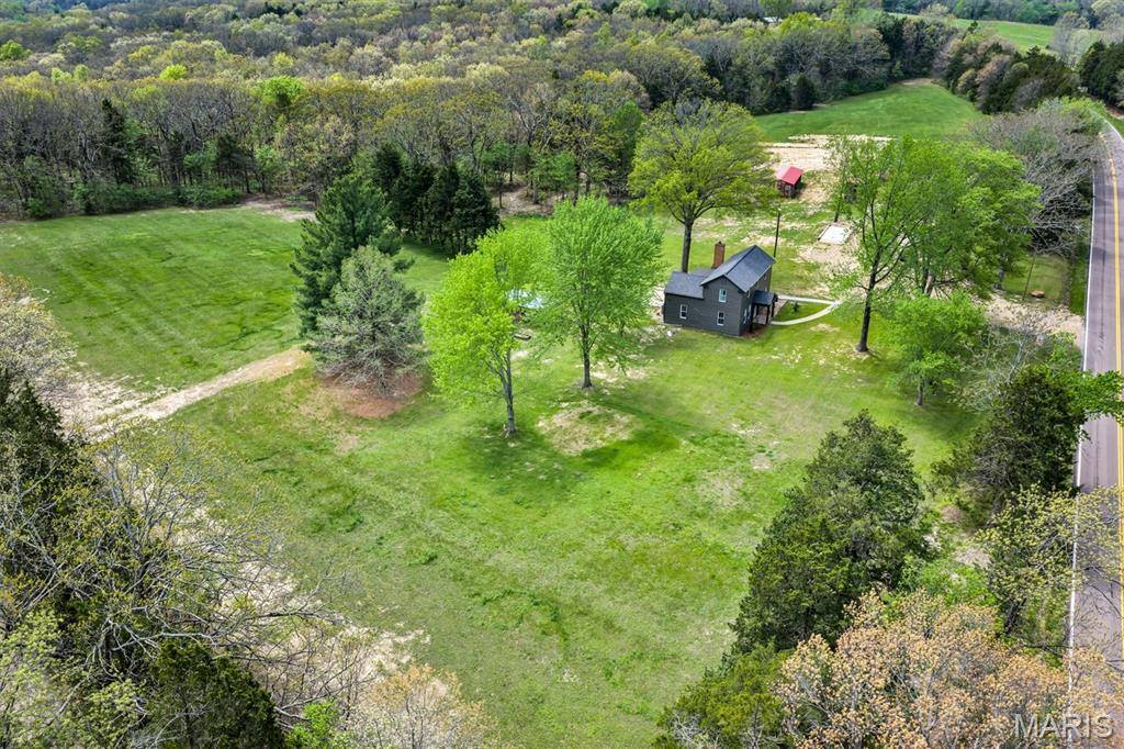 3986 Highway E, New Haven, MO 63068