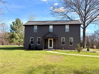 3986 Highway E, New Haven, MO 63068
