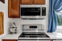 3986 Highway E, New Haven, MO 63068
