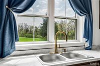 3986 Highway E, New Haven, MO 63068