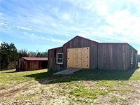 3986 Highway E, New Haven, MO 63068