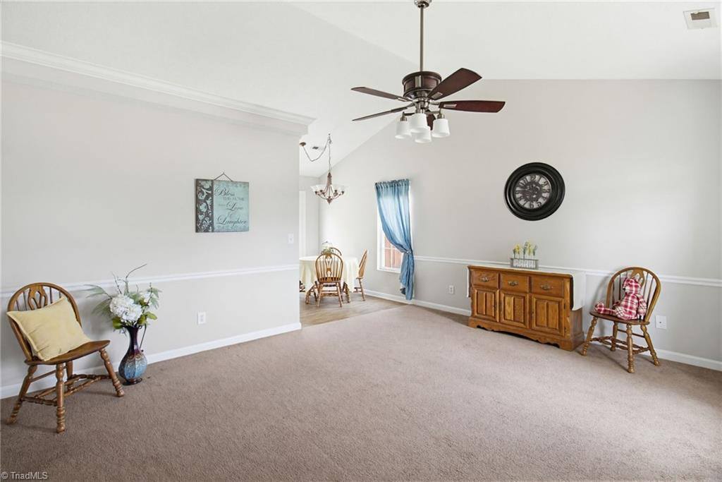 938 Saint Ann Drive, High Point, NC 27265