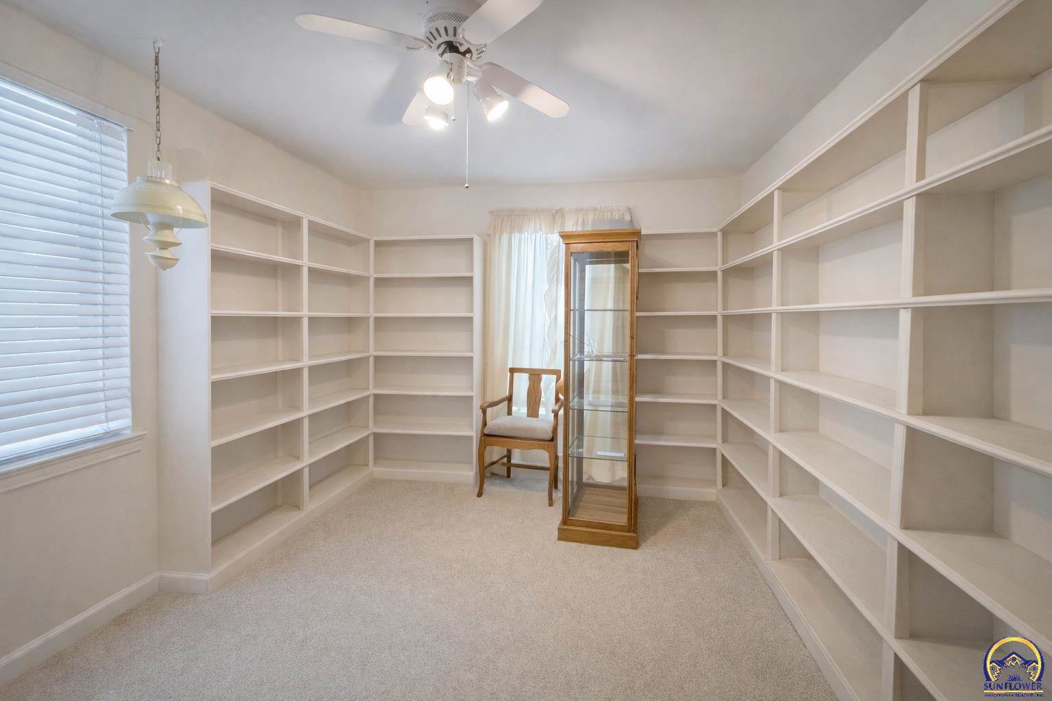 10020 SW Kingston RD, Wakarusa, KS 66546