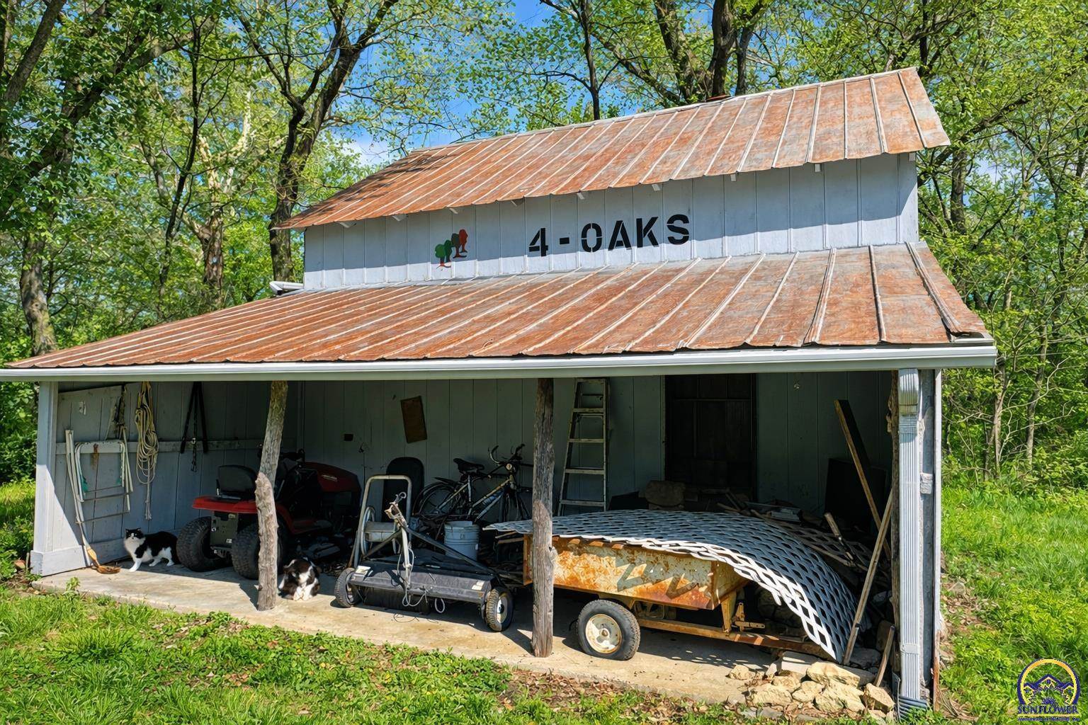 10020 SW Kingston RD, Wakarusa, KS 66546