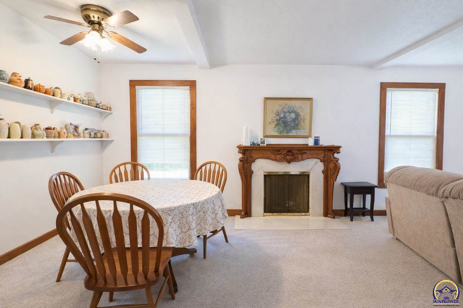 10020 SW Kingston RD, Wakarusa, KS 66546