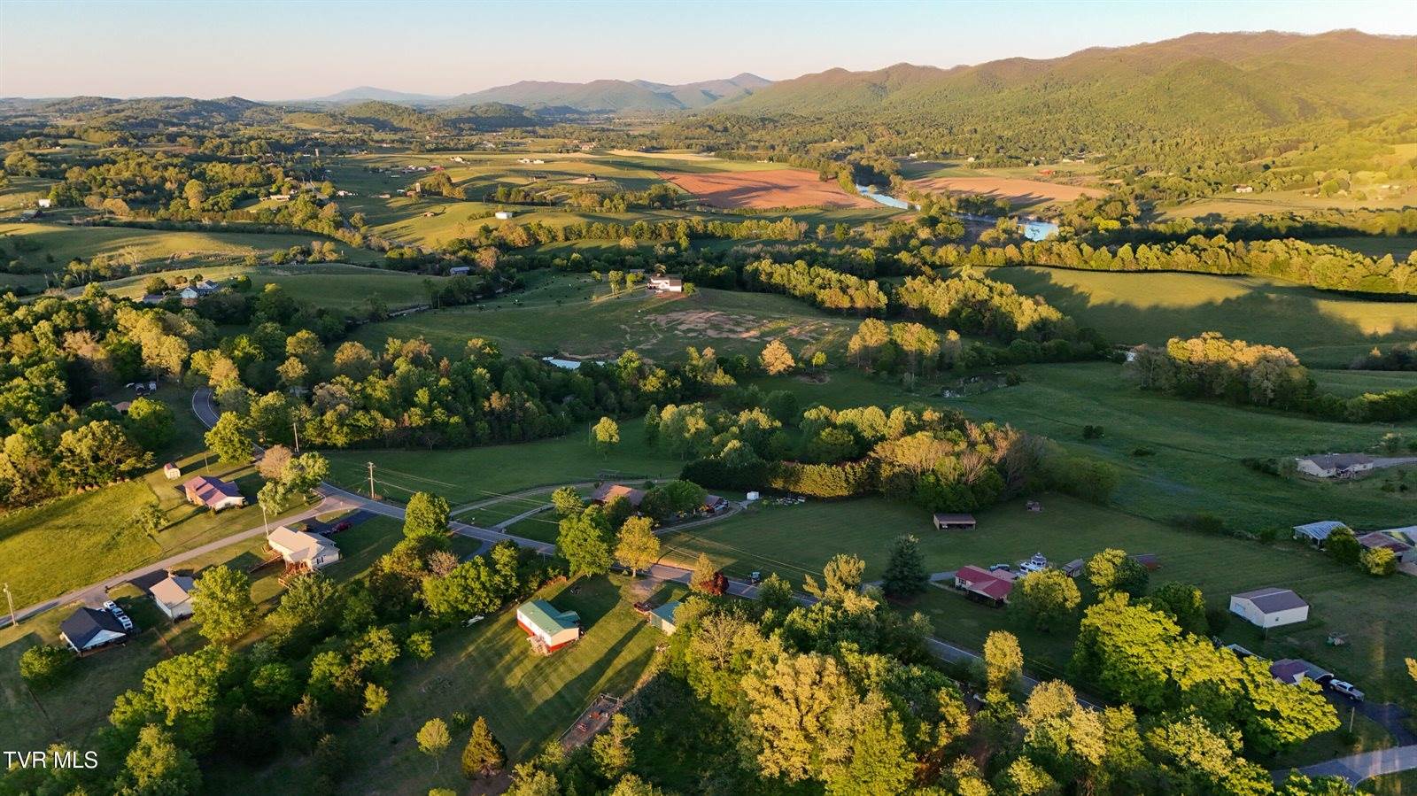 1989 Conklin Road, Limestone, TN 37681