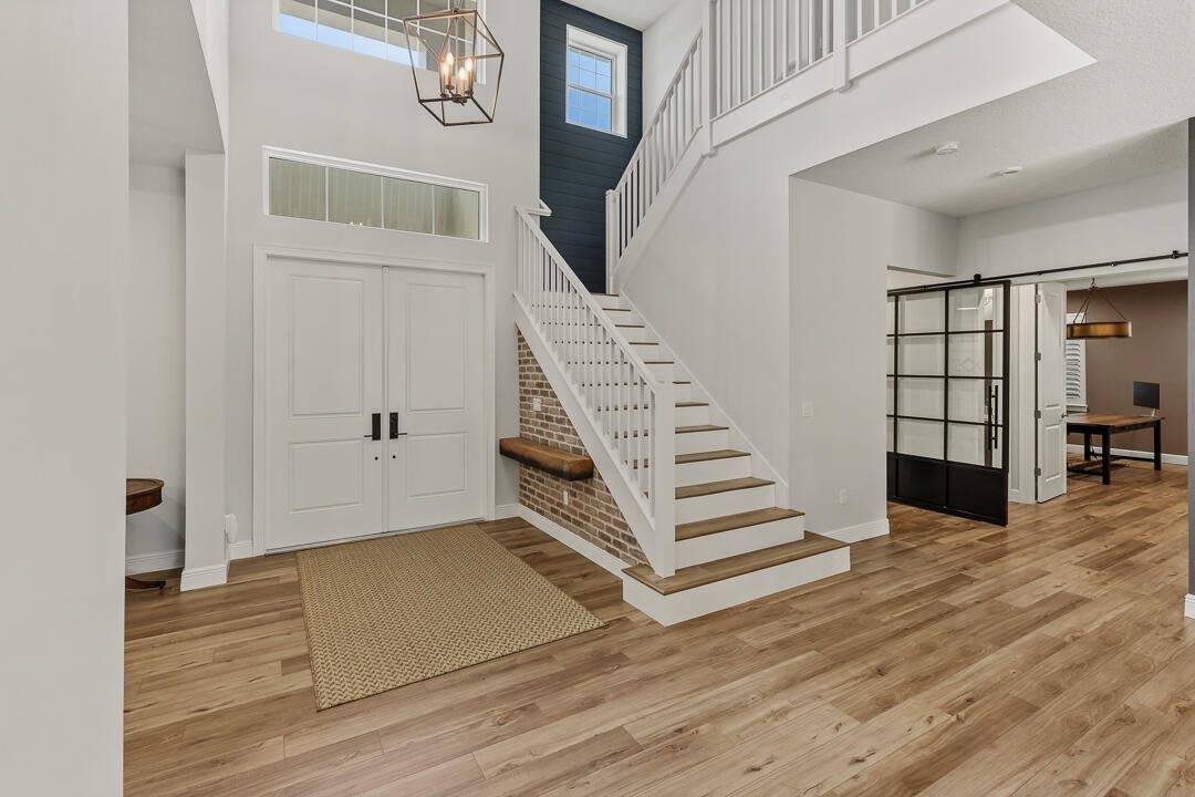 2465 NE Evinrude Circle, Jensen Beach, FL 34957