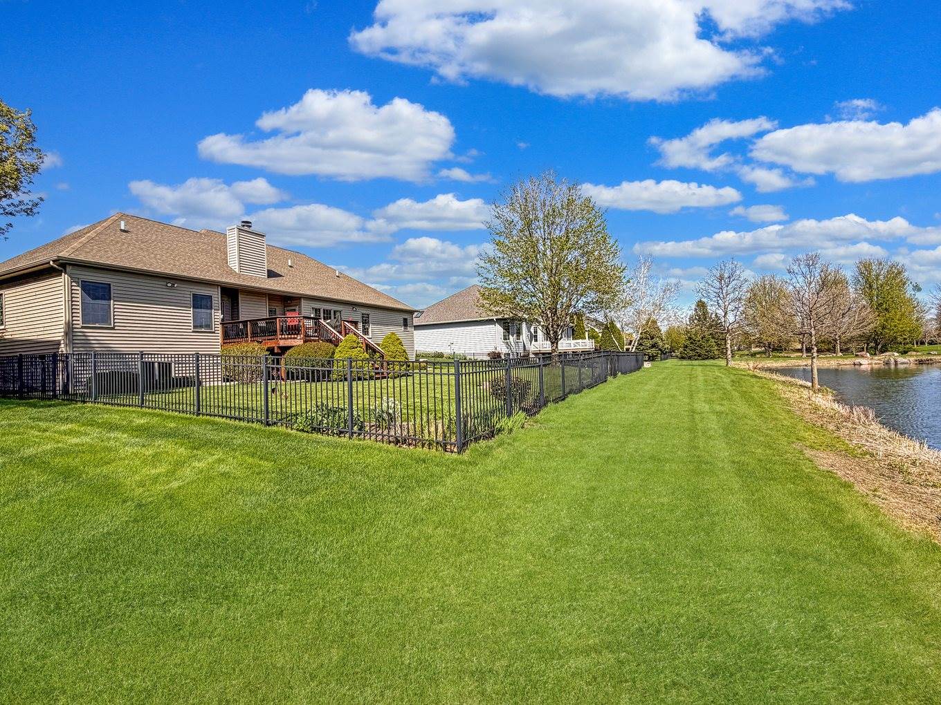 424 Billings Drive, DeKalb, IL 60115