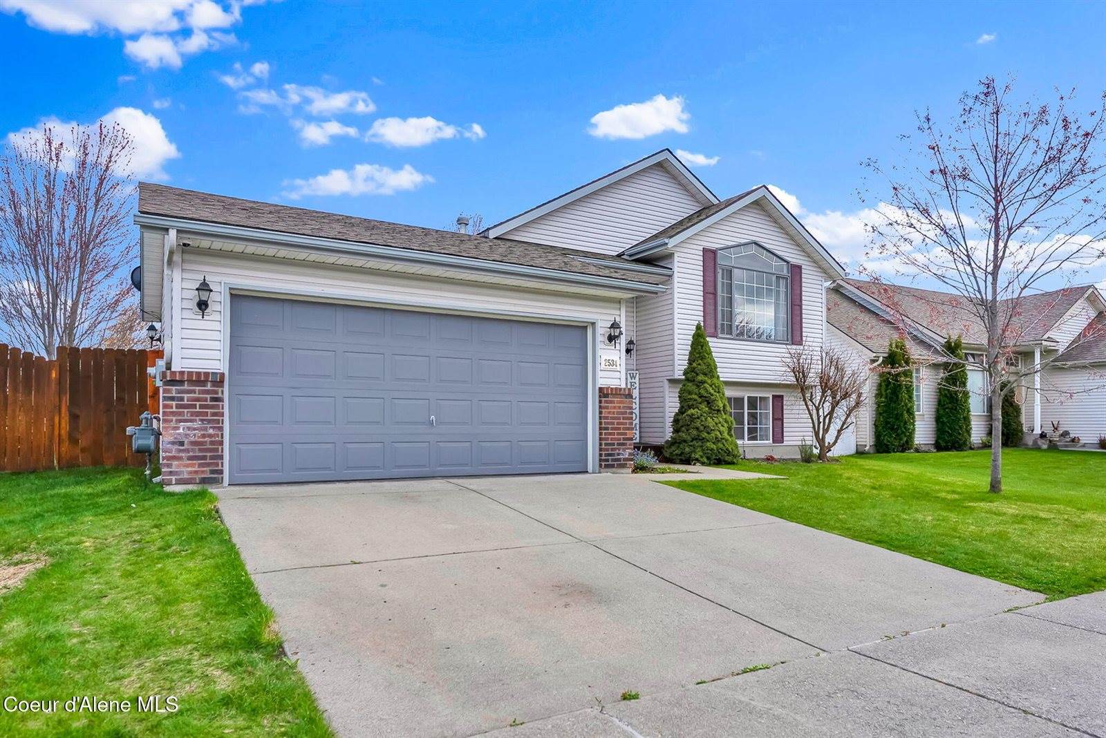 2534 North Coolwater Dr, Post Falls, ID 83854