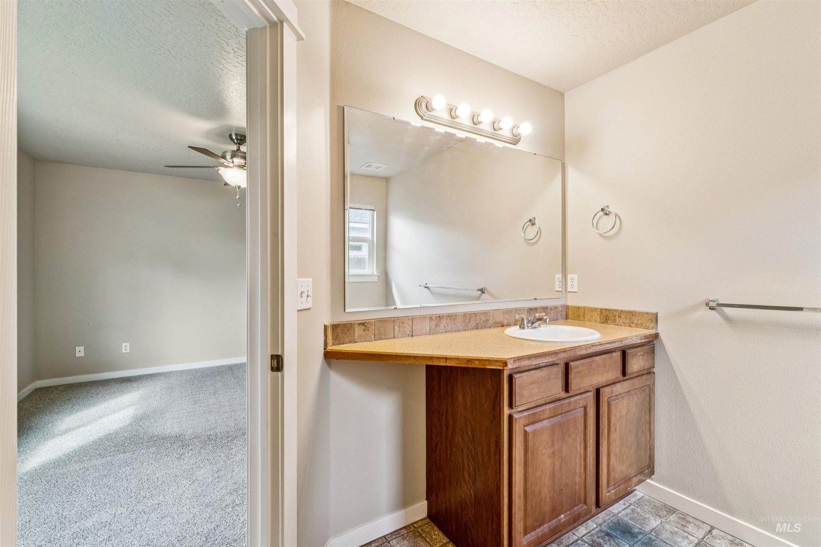 11427 W Silverview St, Boise, ID 83713