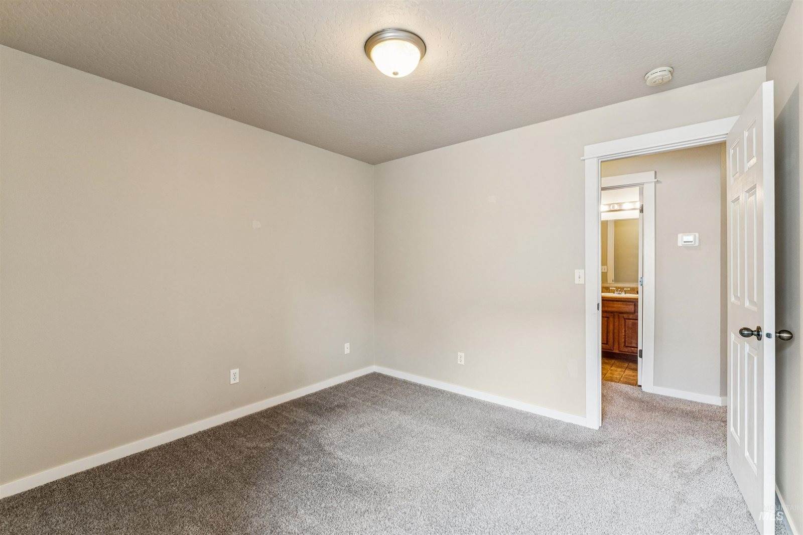 11427 W Silverview St, Boise, ID 83713