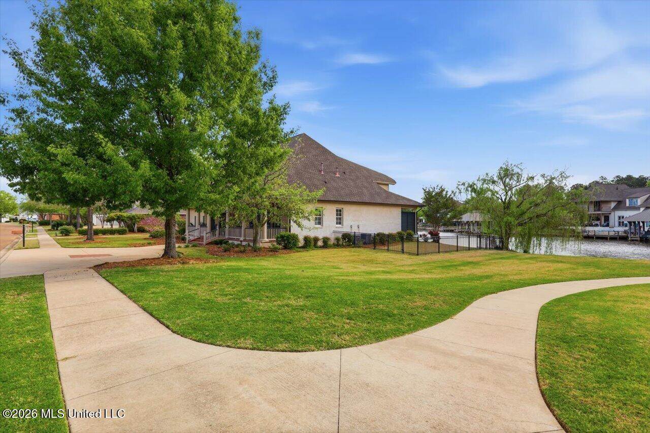 136 Chadwyck Place, Madison, MS 39110