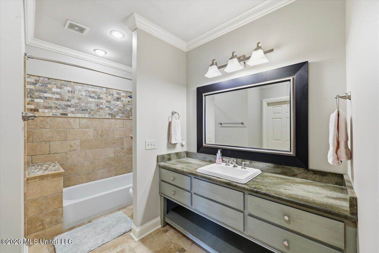 136 Chadwyck Place, Madison, MS 39110
