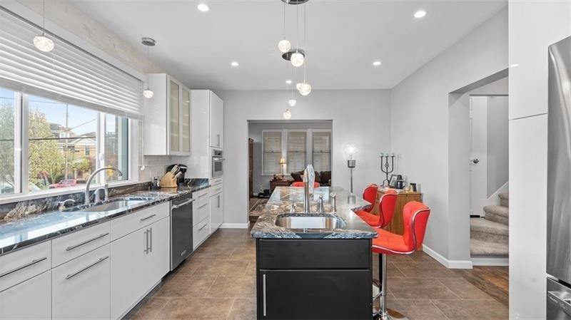 347 Bailey Ave, Mt Washington, PA 15211
