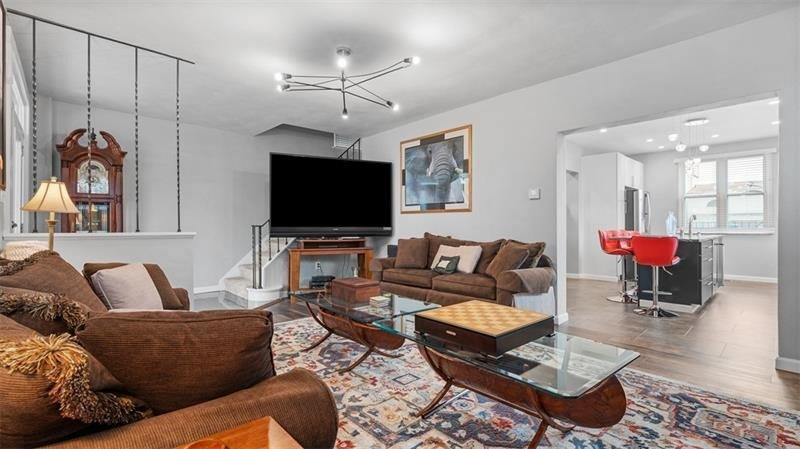 347 Bailey Ave, Mt Washington, PA 15211