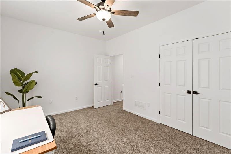 300 Timberline Dr, North Franklin Township, PA 15301