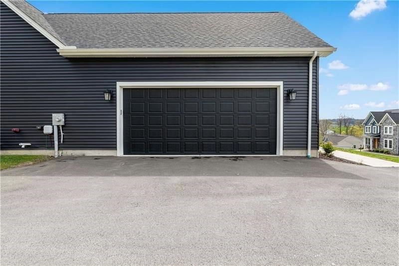 300 Timberline Dr, North Franklin Township, PA 15301