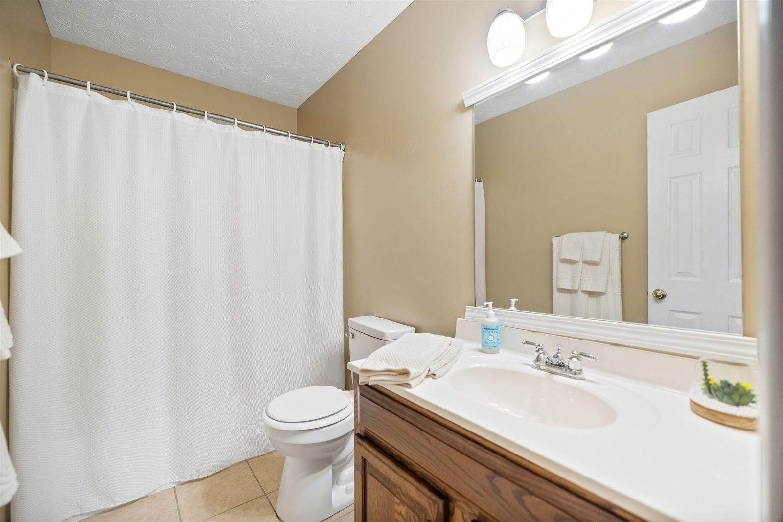 3033 Clear Springs Drive, London, KY 40744