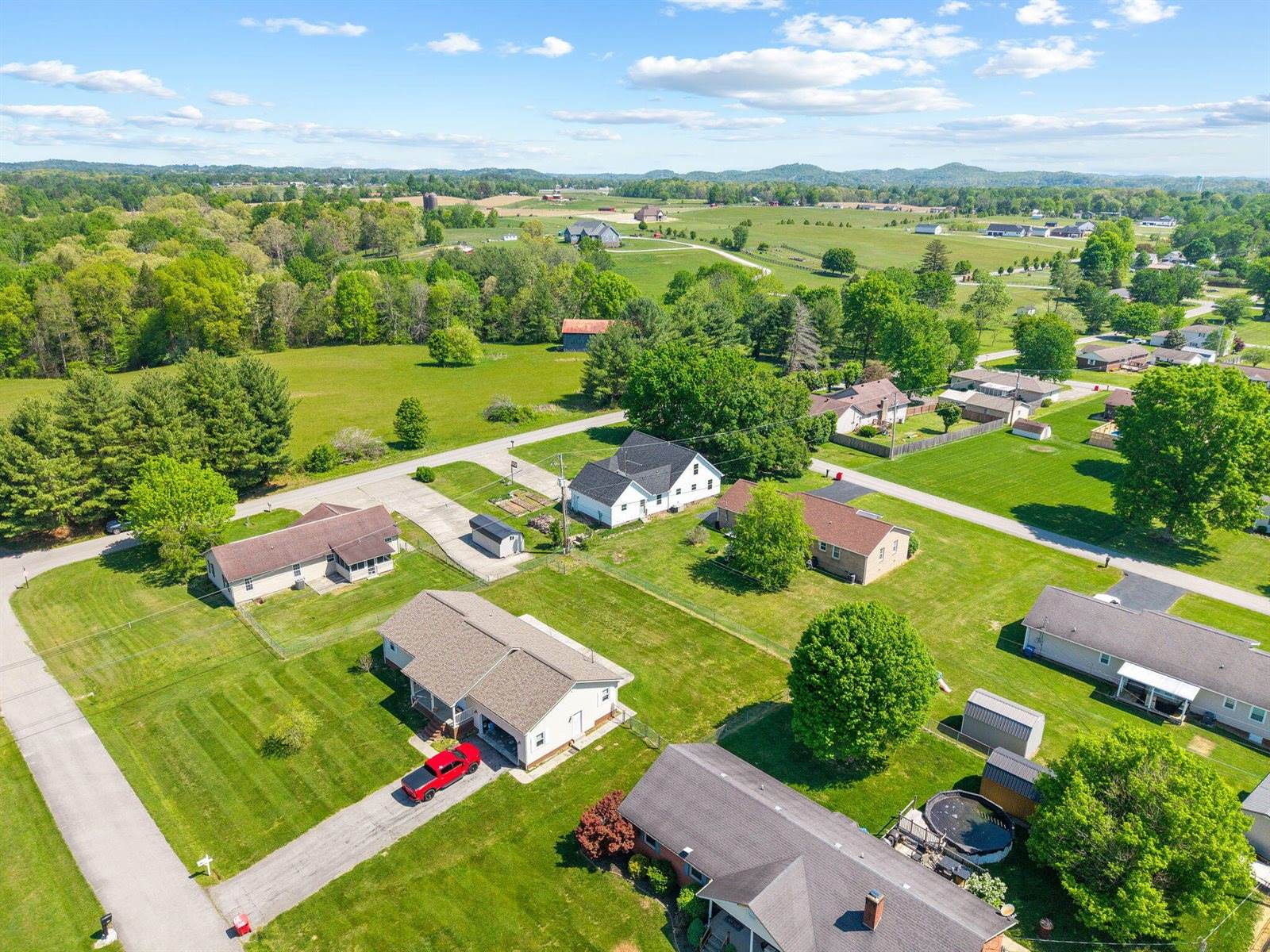 3033 Clear Springs Drive, London, KY 40744