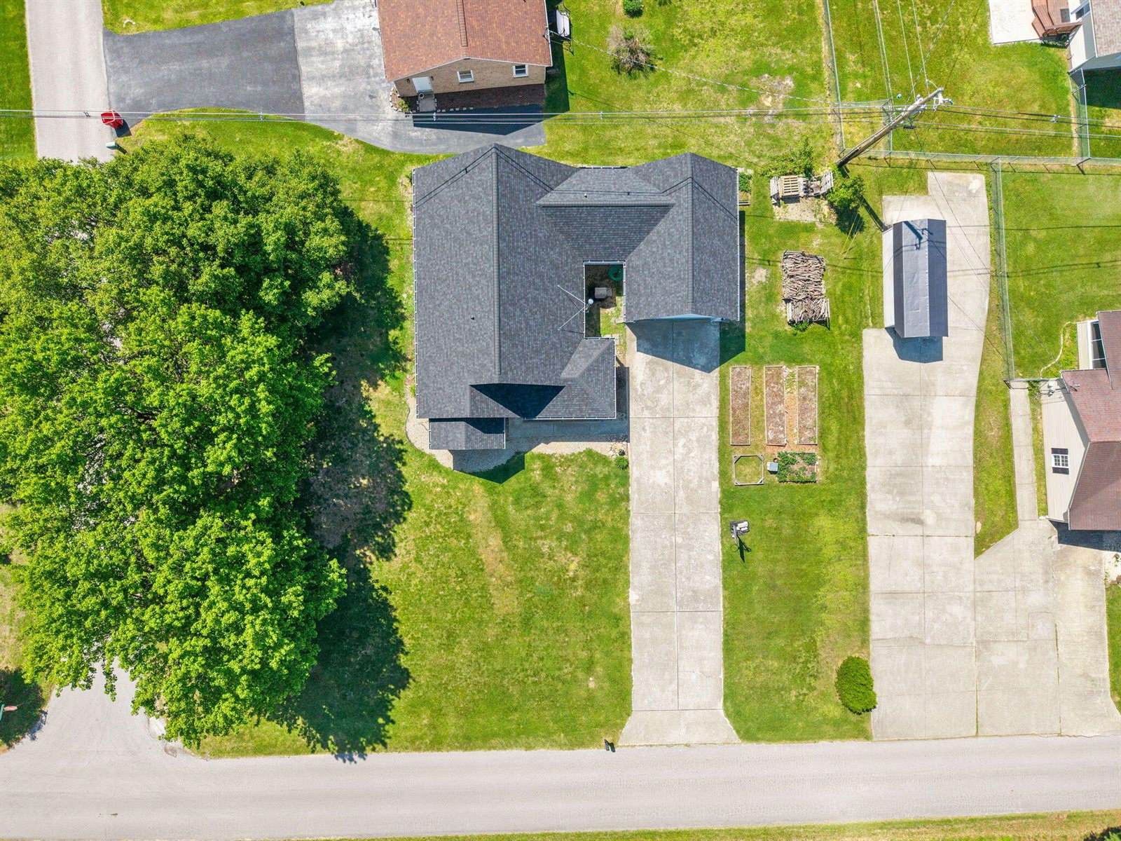 3033 Clear Springs Drive, London, KY 40744