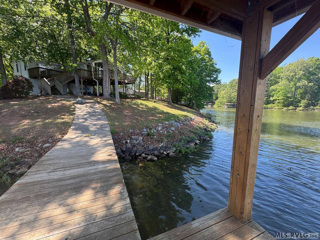 108 Skiers Point, Macon, NC 27551