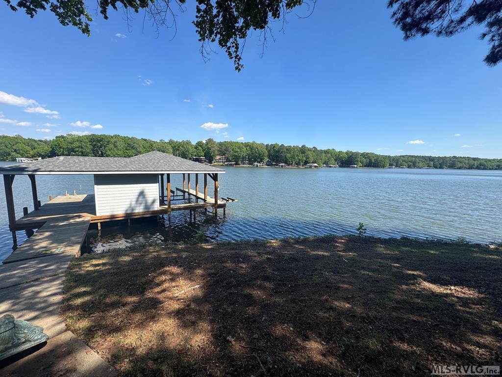 108 Skiers Point, Macon, NC 27551