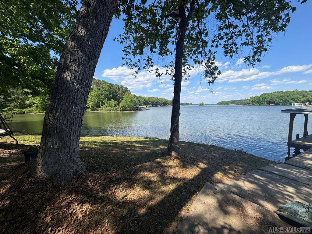 108 Skiers Point, Macon, NC 27551