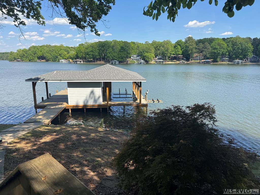 108 Skiers Point, Macon, NC 27551