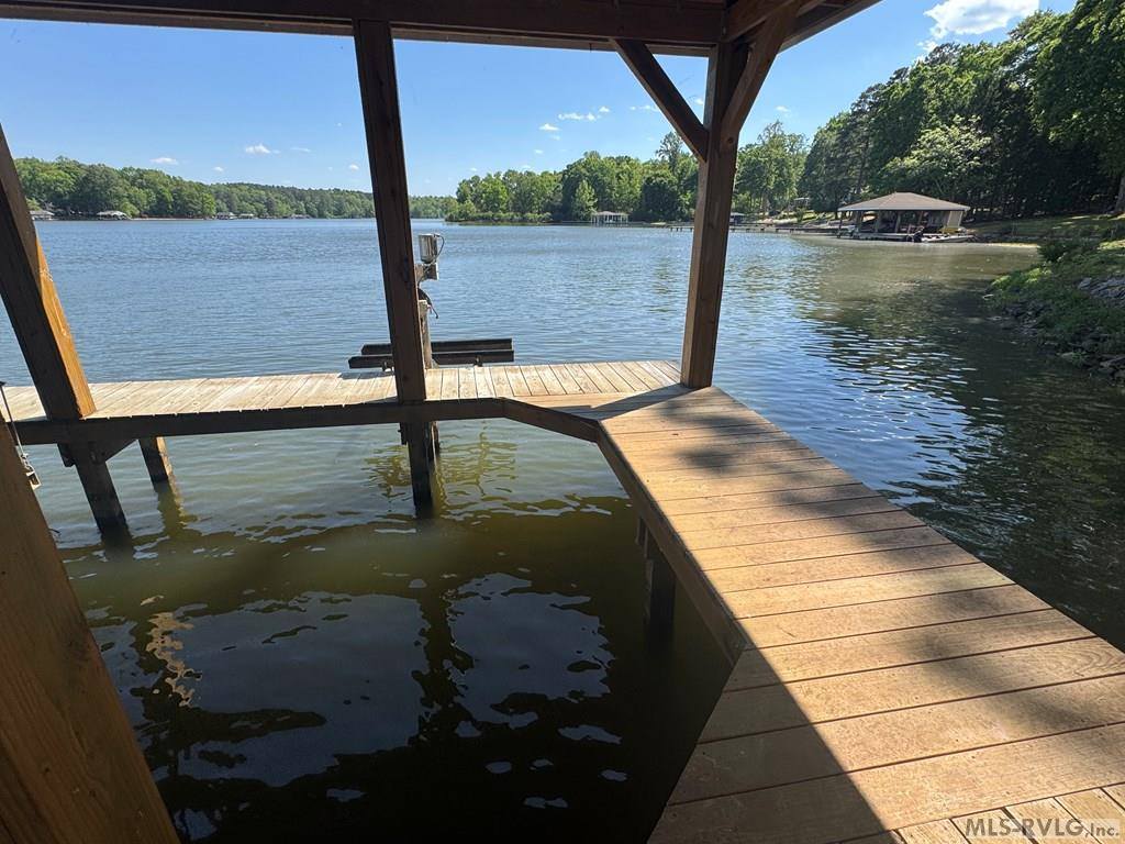 108 Skiers Point, Macon, NC 27551