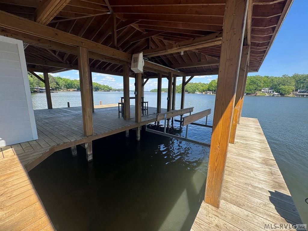 108 Skiers Point, Macon, NC 27551