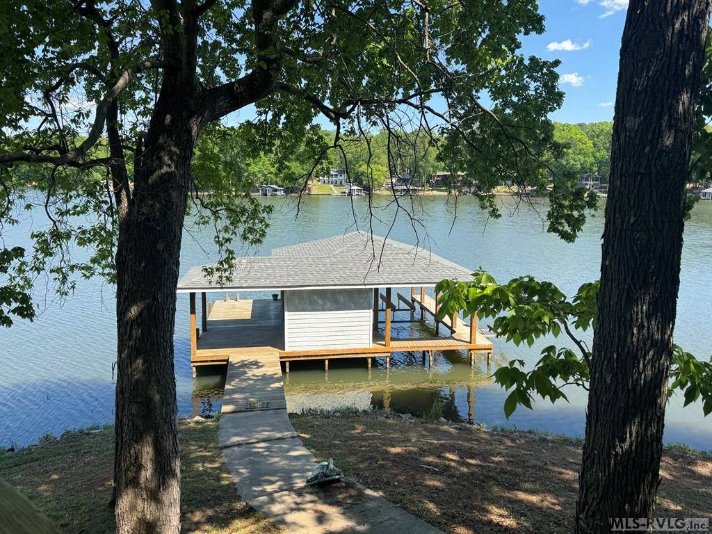 108 Skiers Point, Macon, NC 27551