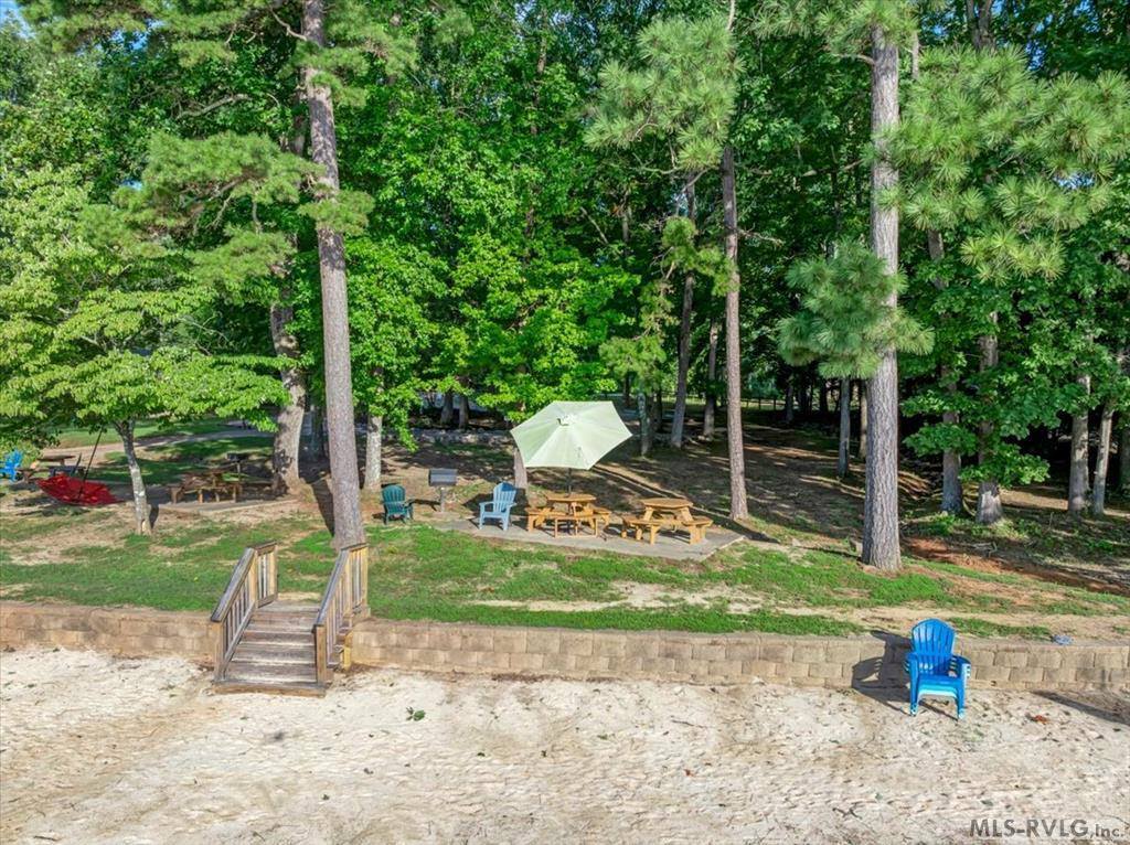 108 Skiers Point, Macon, NC 27551