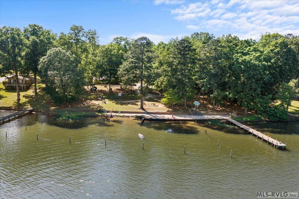 108 Skiers Point, Macon, NC 27551