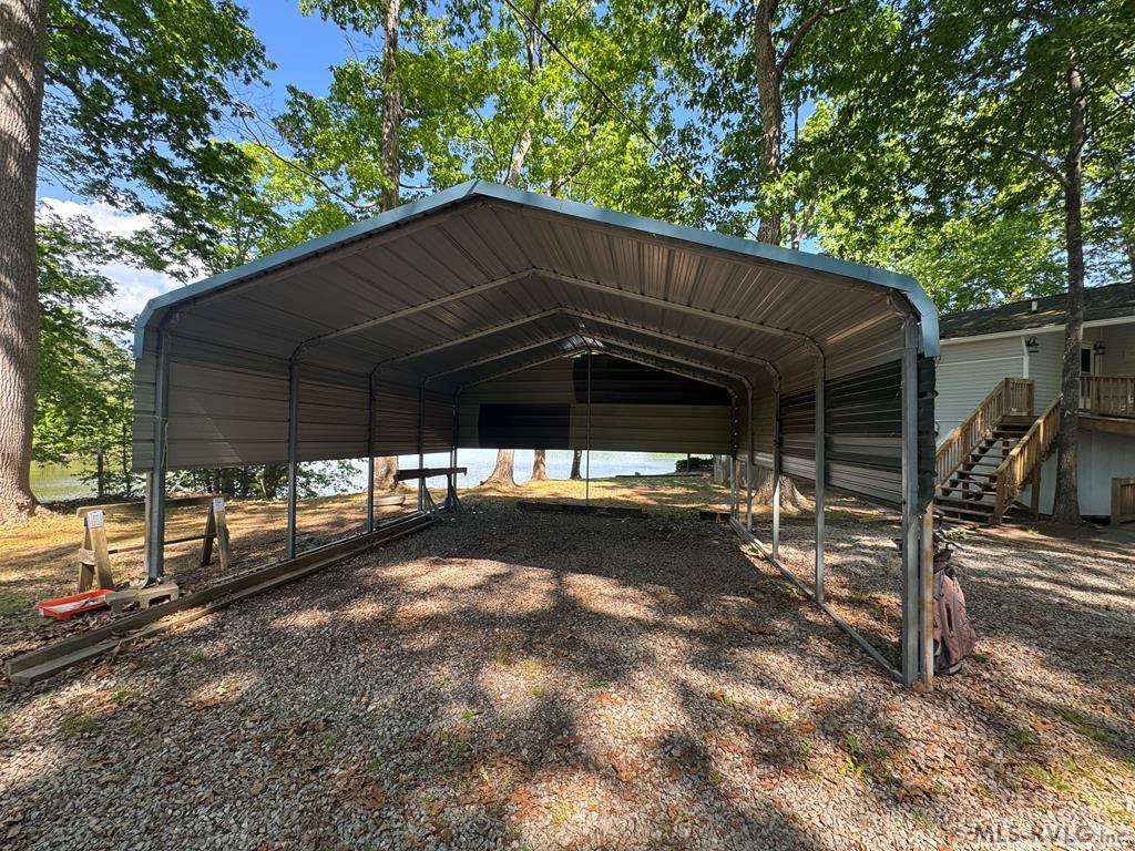 108 Skiers Point, Macon, NC 27551