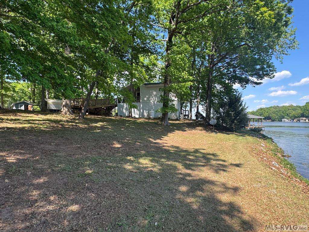 108 Skiers Point, Macon, NC 27551
