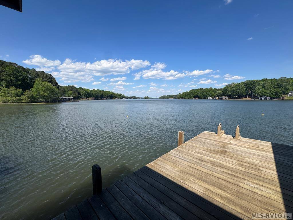 108 Skiers Point, Macon, NC 27551