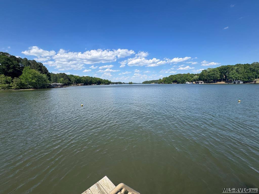 108 Skiers Point, Macon, NC 27551