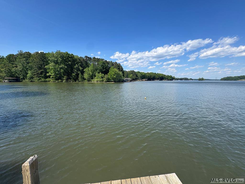 108 Skiers Point, Macon, NC 27551