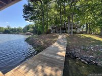 108 Skiers Point, Macon, NC 27551