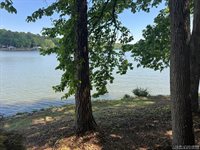 108 Skiers Point, Macon, NC 27551
