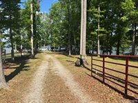 108 Skiers Point, Macon, NC 27551