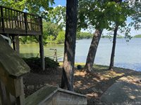 108 Skiers Point, Macon, NC 27551