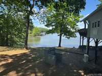 108 Skiers Point, Macon, NC 27551