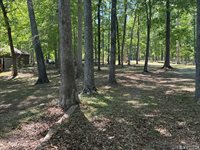 108 Skiers Point, Macon, NC 27551
