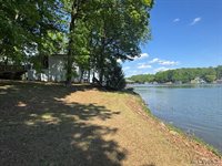 108 Skiers Point, Macon, NC 27551