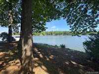 108 Skiers Point, Macon, NC 27551