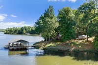 108 Skiers Point, Macon, NC 27551