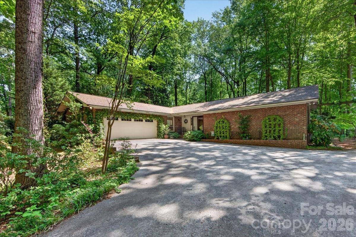 7412 Timber Ridge Drive, Mint Hill, NC 28227